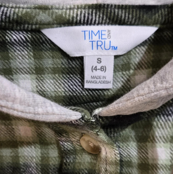NWT Time & Tru green and black long sleeve button down flannel with hood - Picture 4 of 5
